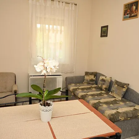 Hanna Apartman