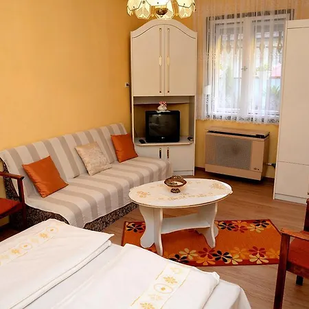 Hanna Apartman * 귤러